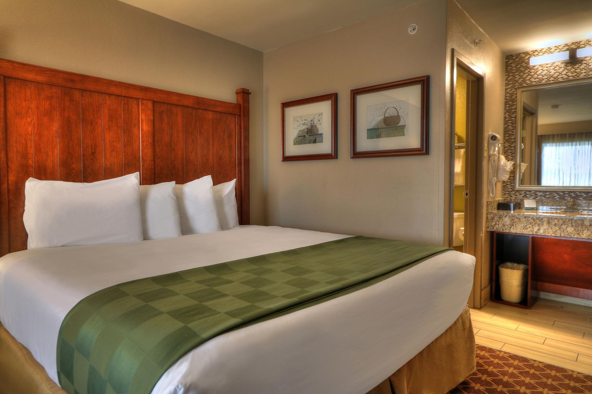 Quality Inn Near The Island Pigeon Forge Exterior photo